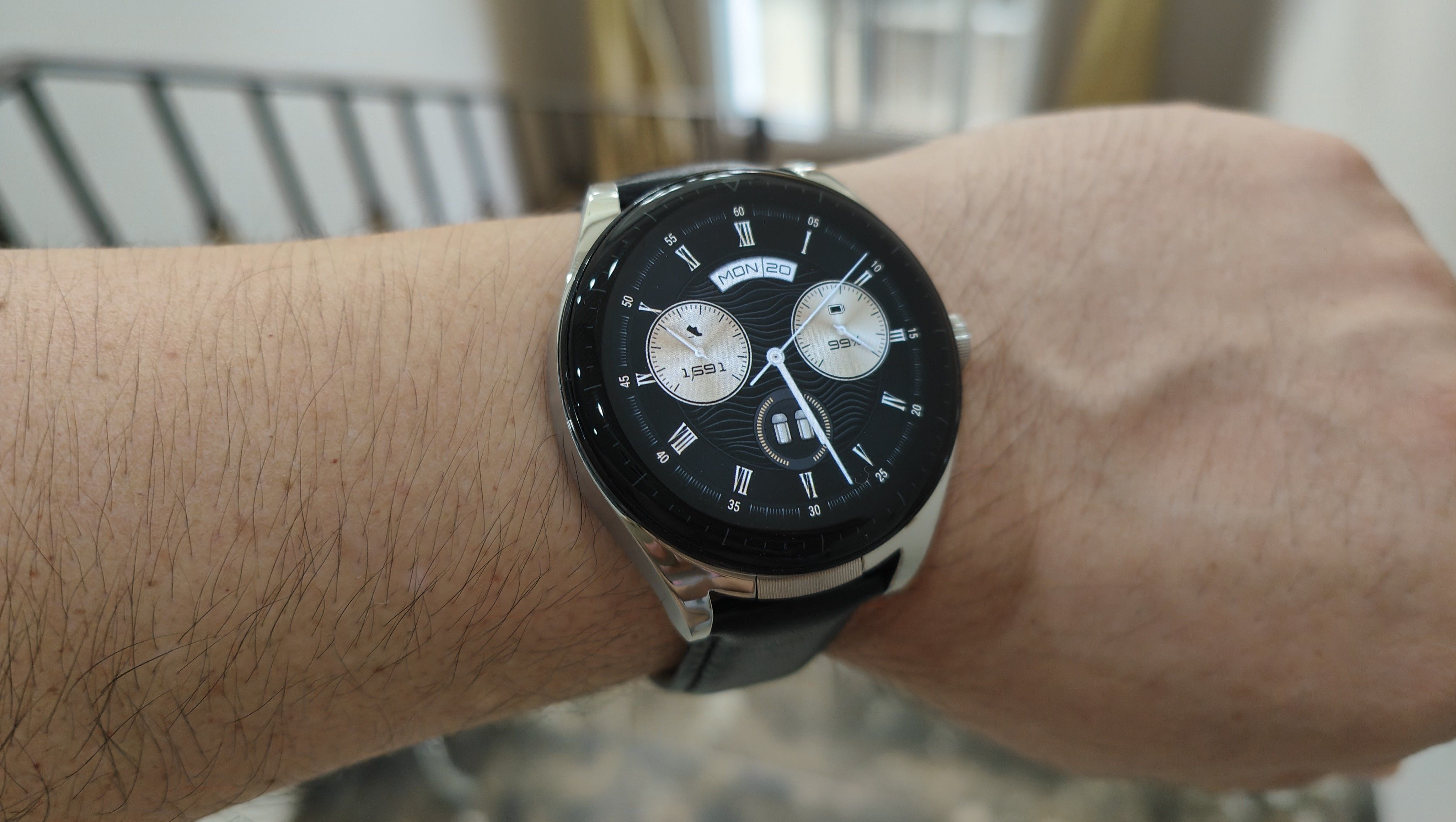 時計 HUAWEI WATCH Buds SGA-B19 Buy Huawei Watch Buds SGA-B19 – Steel Case/Black Leather