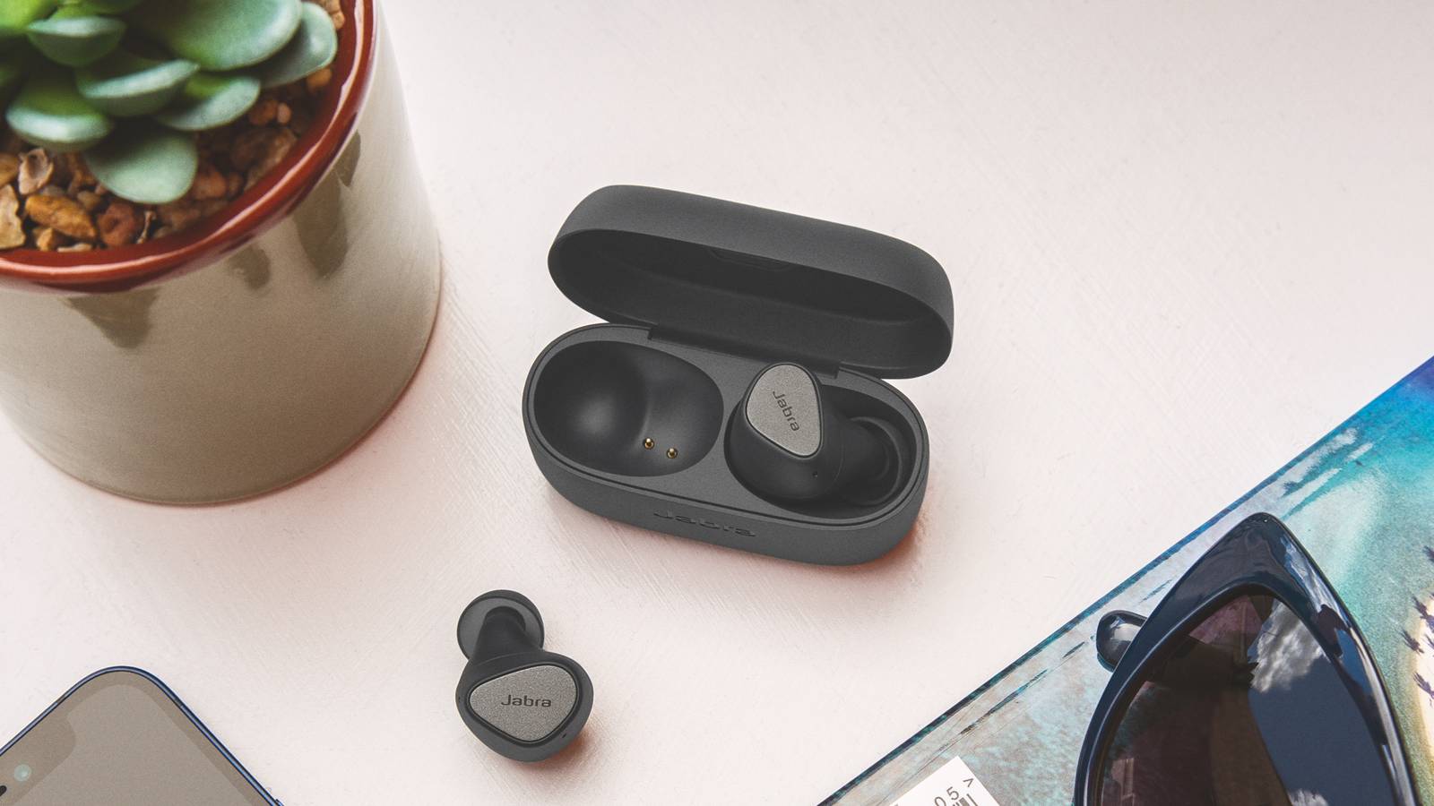 Jabra launches feature-rich Elite 4 earbuds with an affordable