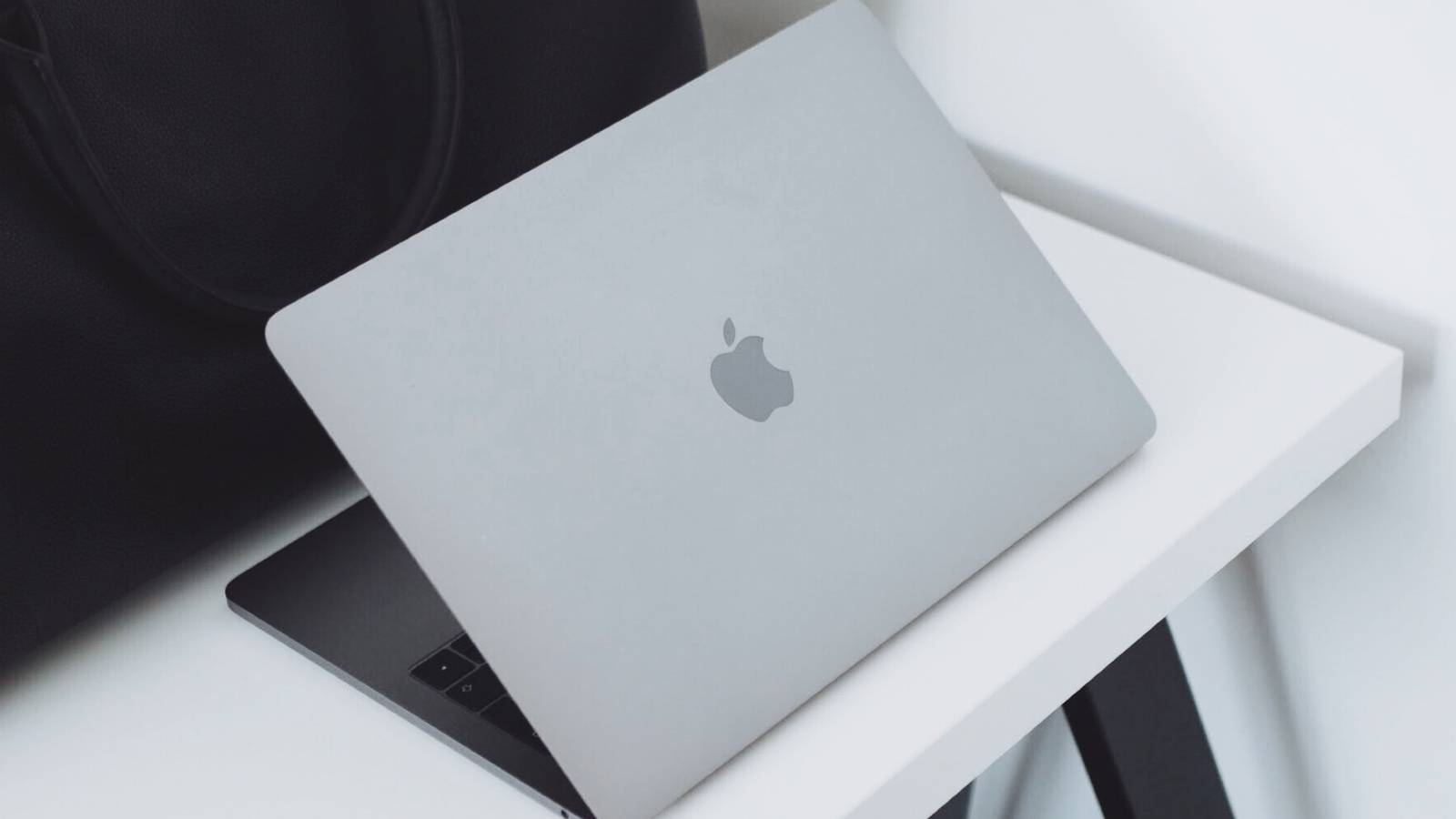 Is the M1 MacBook Air still worth buying today?