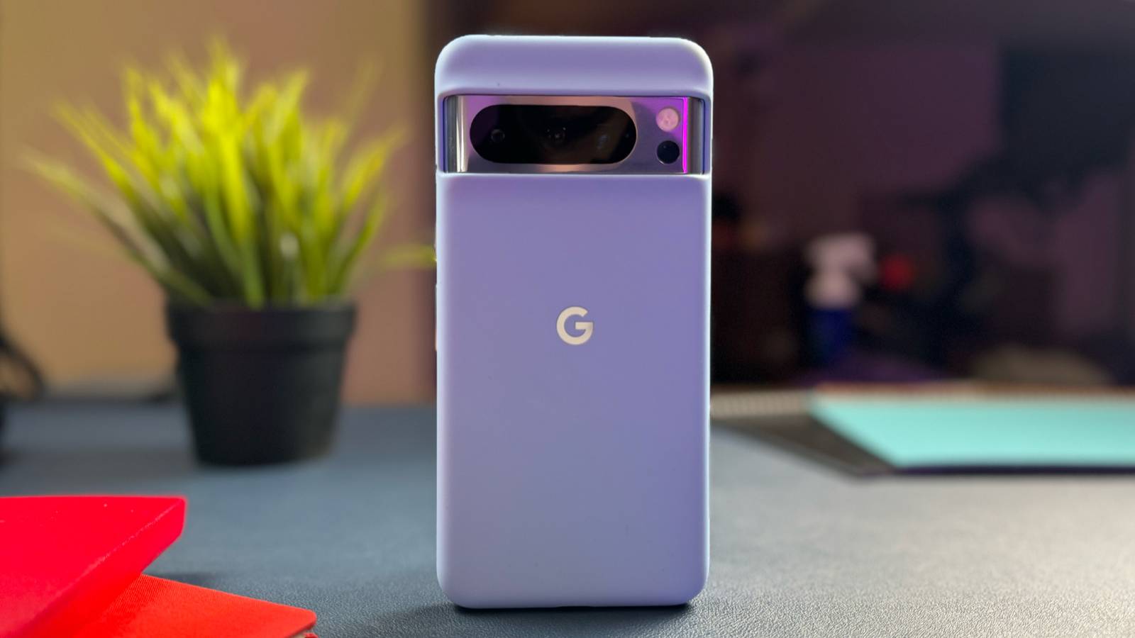 Pixel 8 Pro is getting way smarter thanks to Google's new Gemini