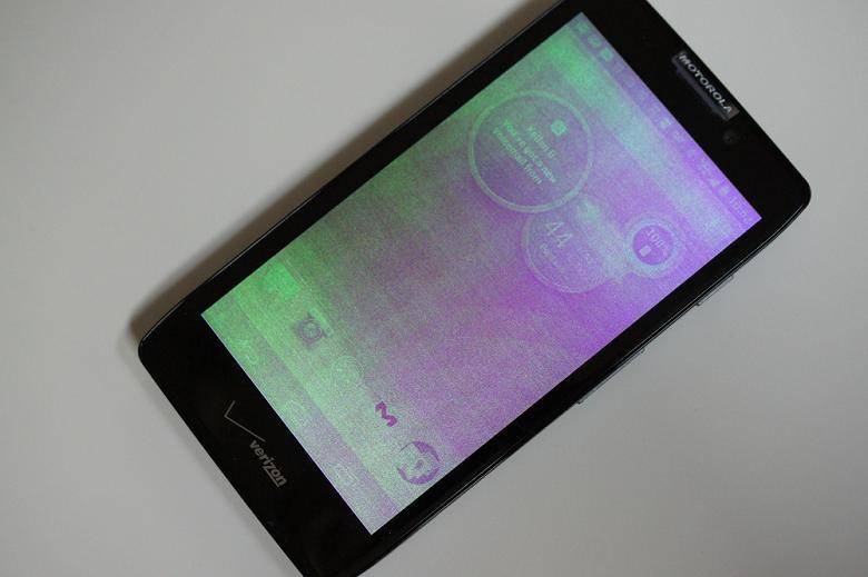 Motorola Droid RAZR HD Suffering From Crazy Screen Issue?