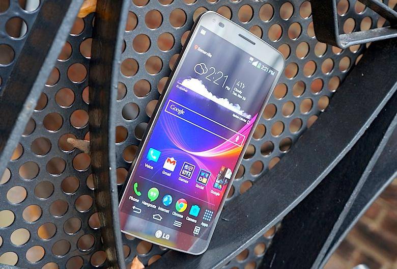 The advantages of carrying an oversized smartphone