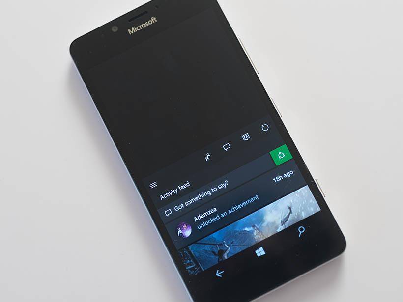 Windows 10 Mobile Review: Welcome to the beta test