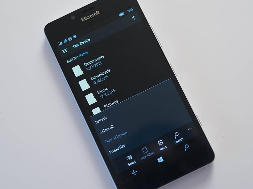 Windows 10 Mobile Review: Welcome to the beta test