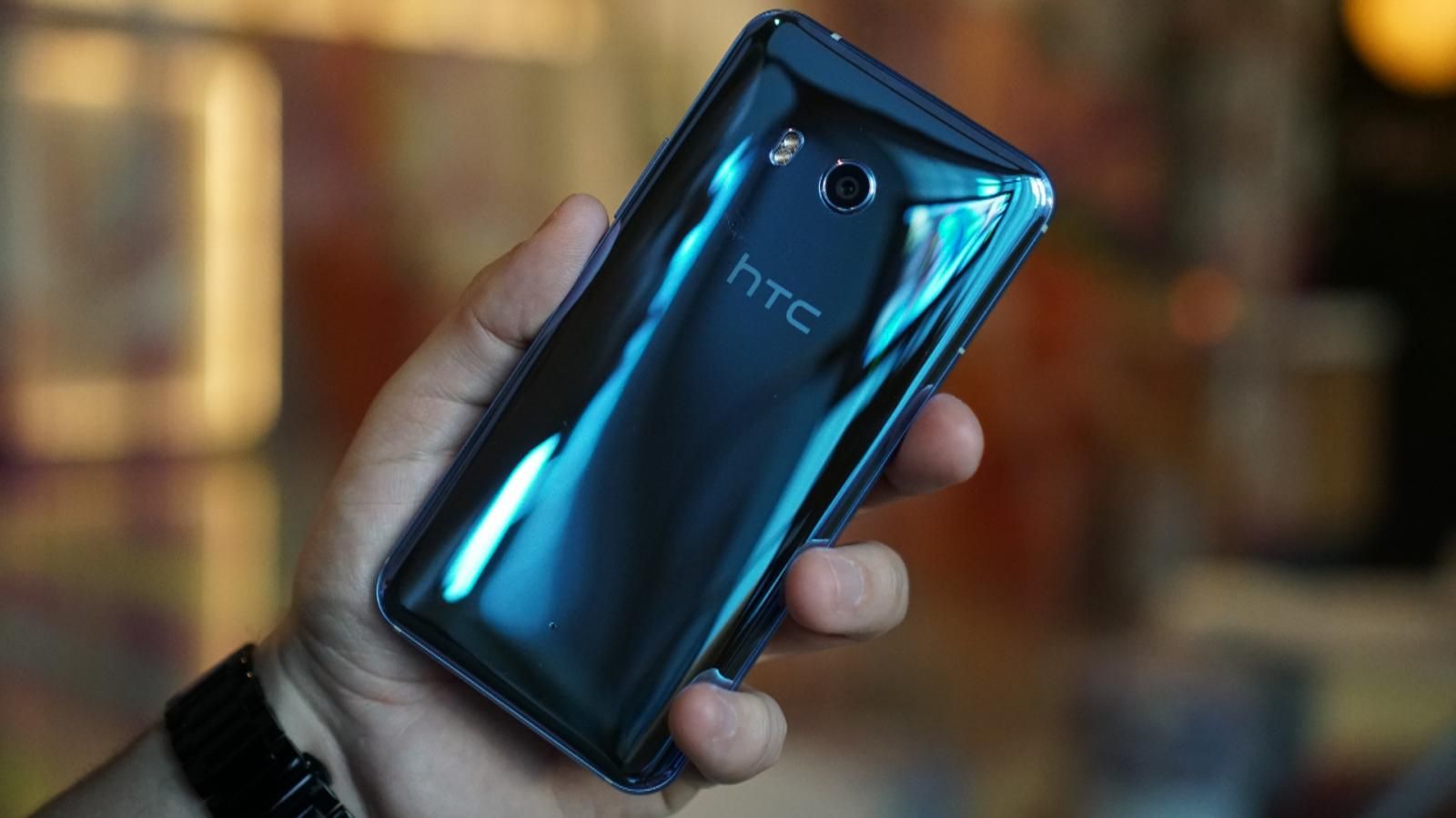 HTC U11 Squeeze: feature or gimmick?