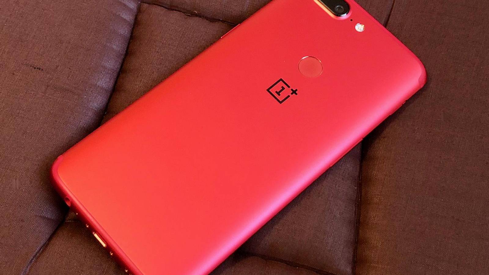 OnePlus 5, 5T reportedly start receiving stable Android 10 update