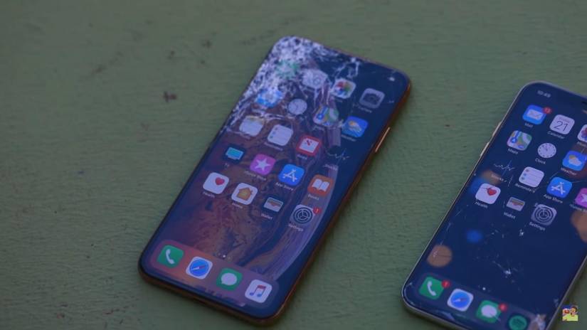 5 reasons why you should use a phone case
