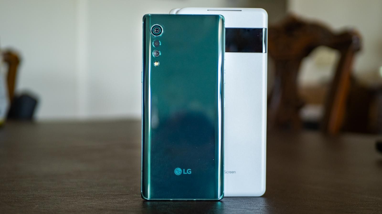 LG Velvet review: style vs substance? (video)