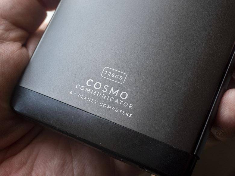 Cosmo Communicator Review: the dual boot pocket PC phone