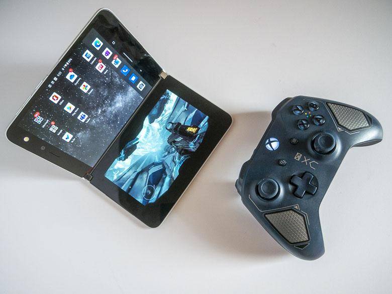 Xbox Xcloud Game Streaming on the Surface Duo is Awesome