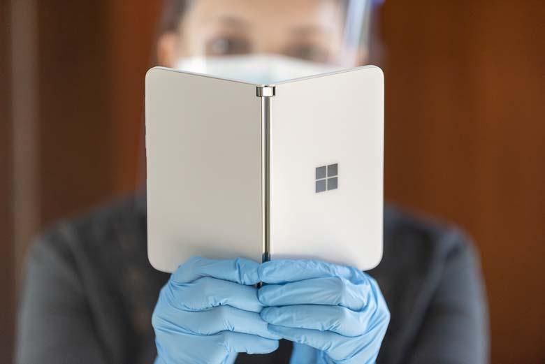 Microsoft Surface Duo Review: Beautiful Hardware, Terrible Software