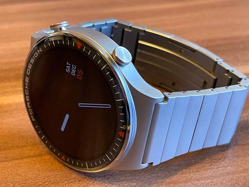 This is the Porsche Design HUAWEI Watch GT 2 This is the Porsche Design HUAWEI Watch GT 2