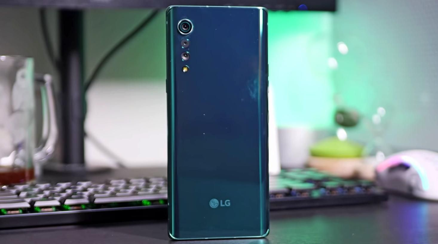 Android 11 update rolling out for LG Velvet 5G on Verizon's network