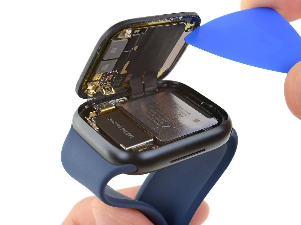 watch-series-7-teardown.jpeg?w
