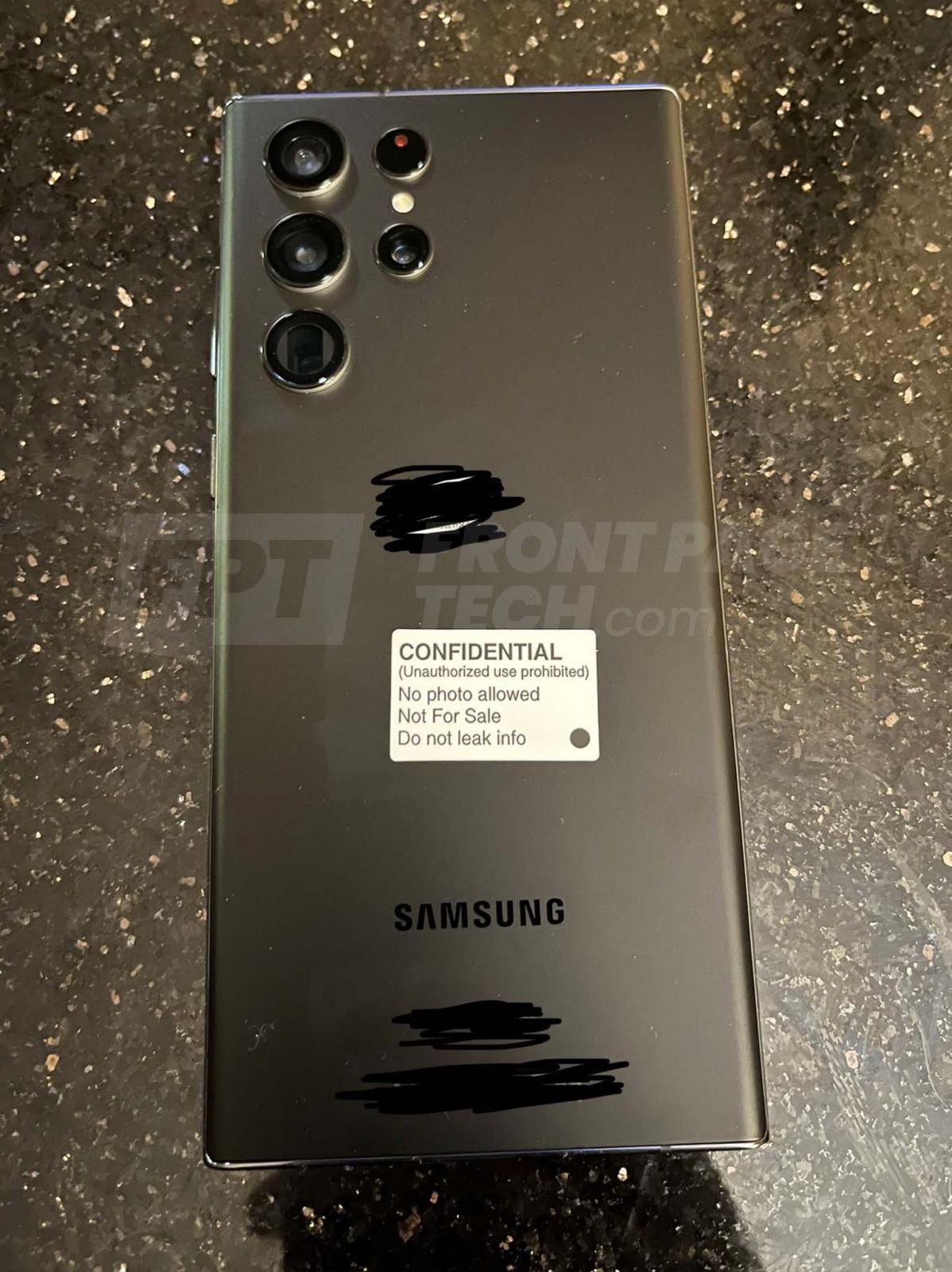 巨*人様 写真と内容変更Samsung Galaxy S22 Ultra 256 Samsung Galaxy S22 Ultra leaks in real life photos