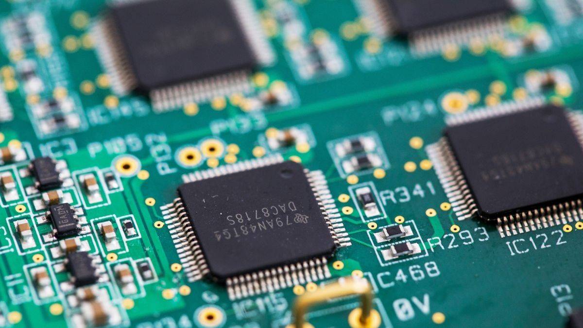 Chip Nanometer Technology explained, and why the smaller the better