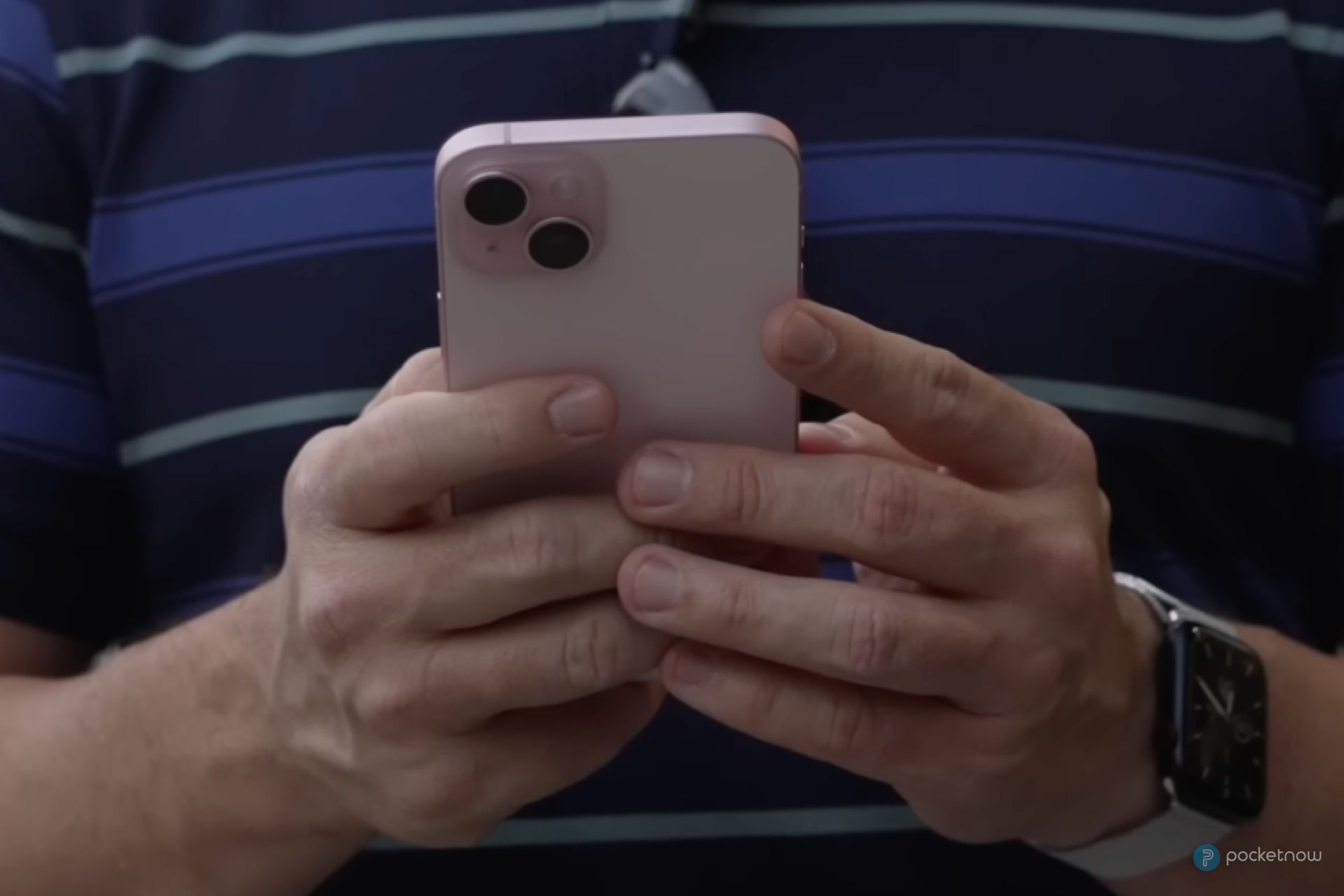 iphone 15 plus in hand