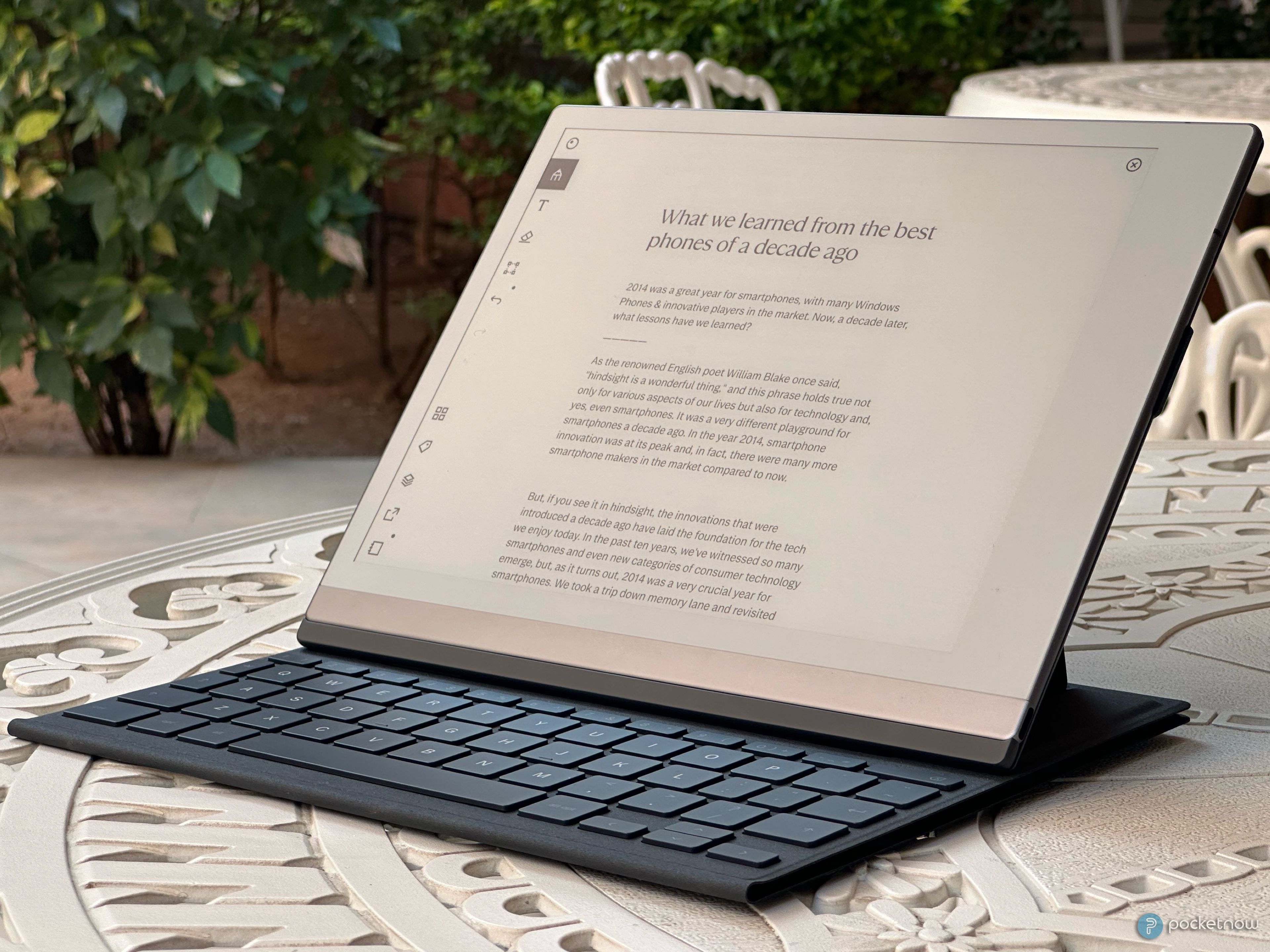 reMarkable2 ペンタブレット Amazon.com : reMarkable Essentials Bundle - Leather Folio